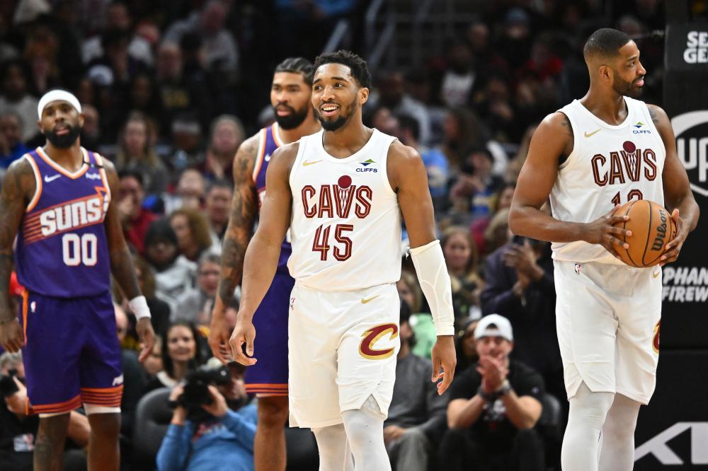 推动他迈向 推动他迈向