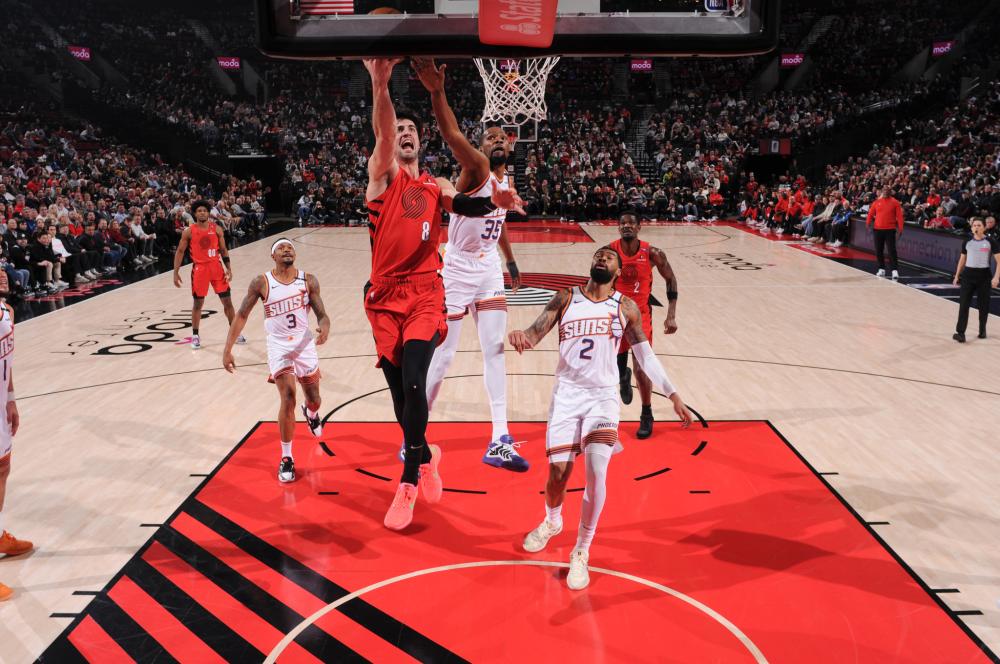 紧紧相追 紧紧相追