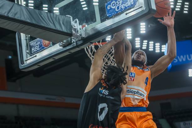 他在欧冠赛 他在欧冠赛