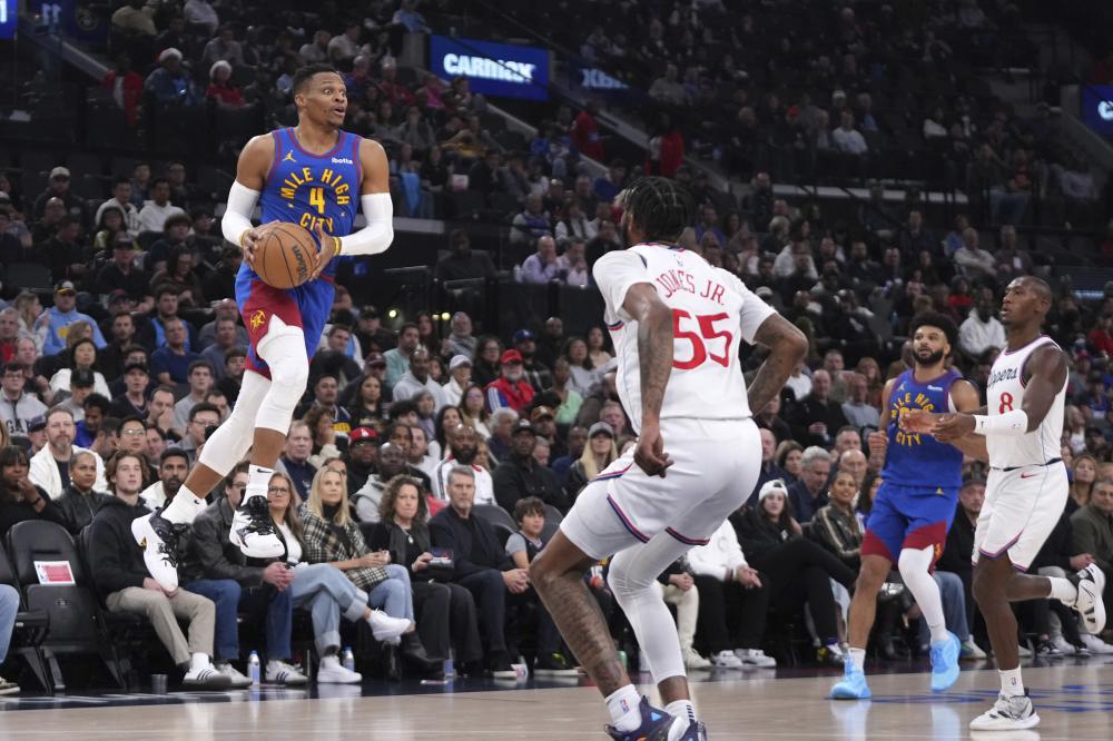 泰山队4月赛程历出炉：一头一尾都是硬仗，月末连续迎战国安申花.