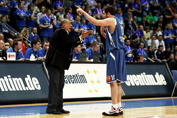 西男篮在联 西男篮在联